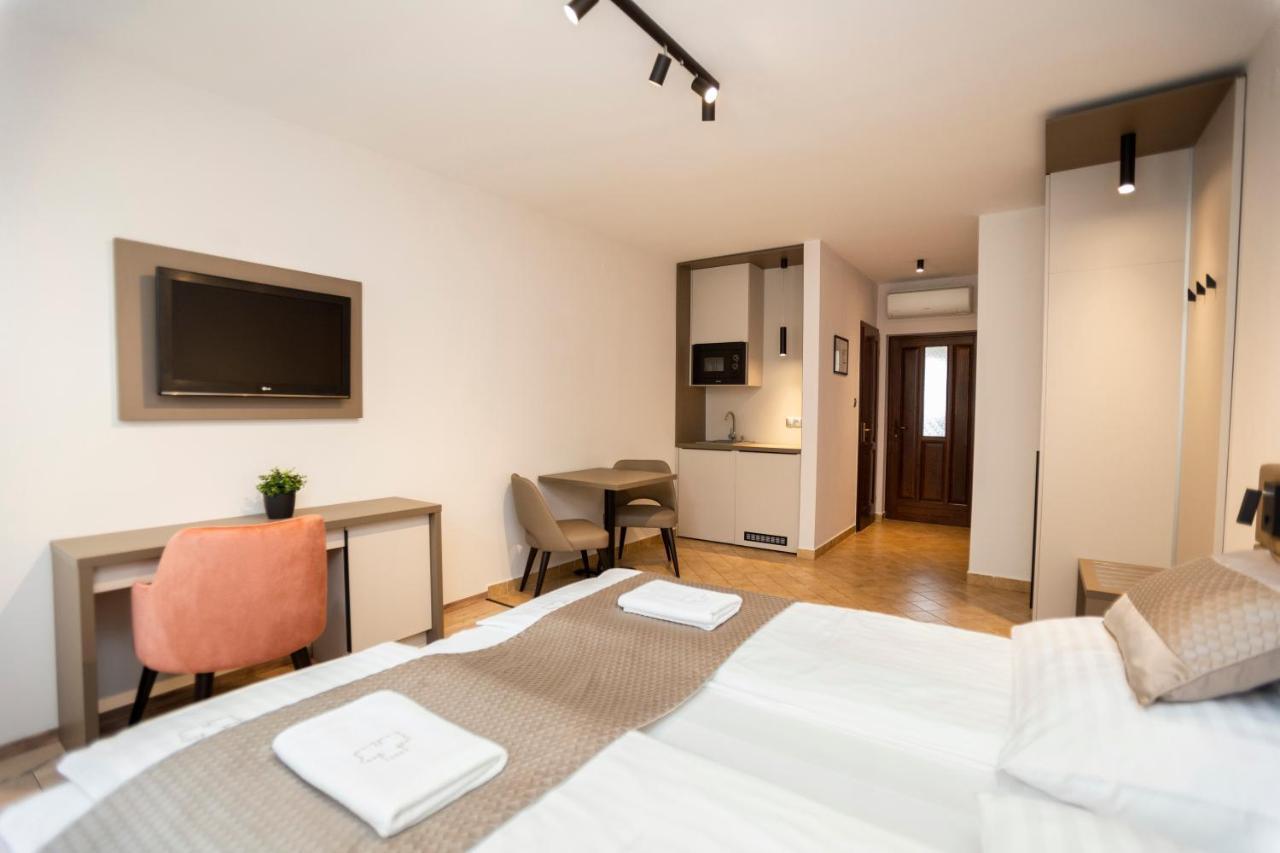 Vegvar Spa Apartman ギュラ エクステリア 写真