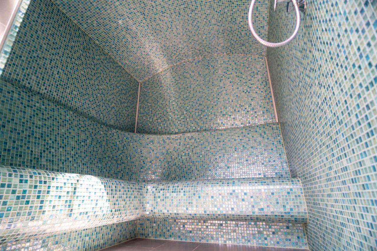 Vegvar Spa Apartman ギュラ エクステリア 写真