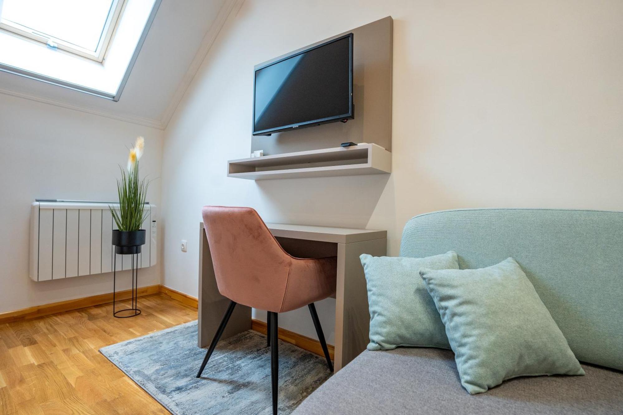 Vegvar Spa Apartman ギュラ エクステリア 写真