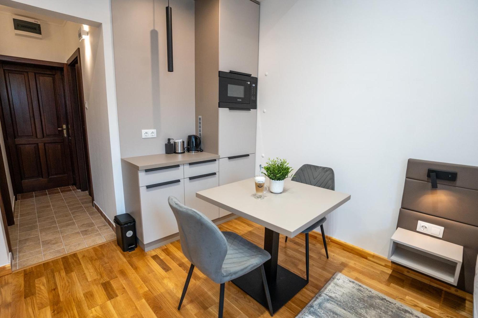 Vegvar Spa Apartman ギュラ エクステリア 写真